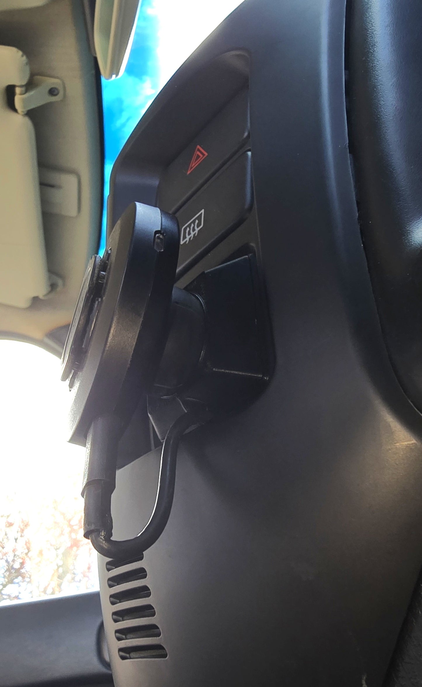 Nissan Patrol GU Quad Lock Dash Mount